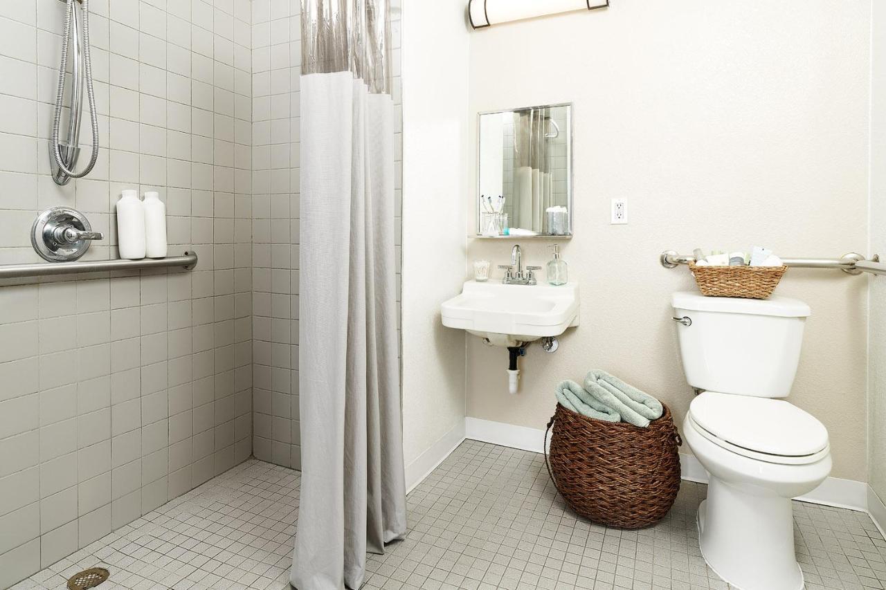 Intown Suites Extended Stay Raleigh Nc- Capital Blvd 外观 照片