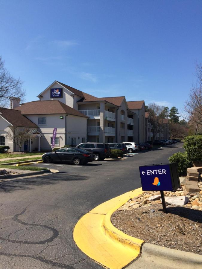 Intown Suites Extended Stay Raleigh Nc- Capital Blvd 外观 照片