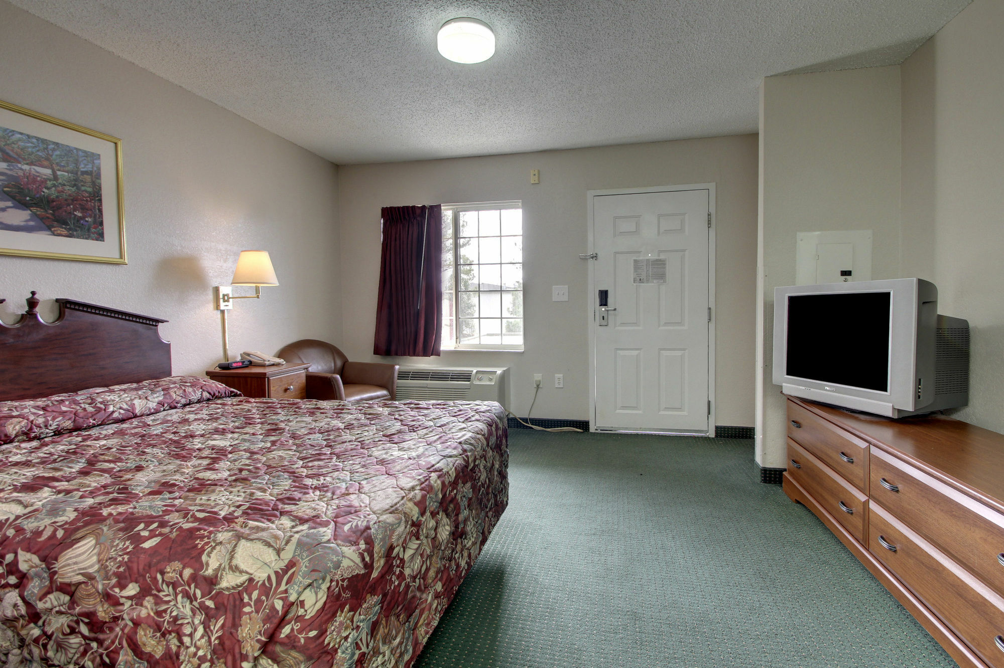Intown Suites Extended Stay Raleigh Nc- Capital Blvd 外观 照片